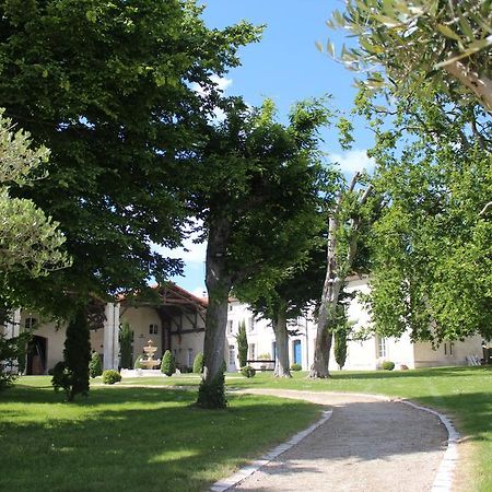 Domaine Des Chais Thénac Exteriör bild