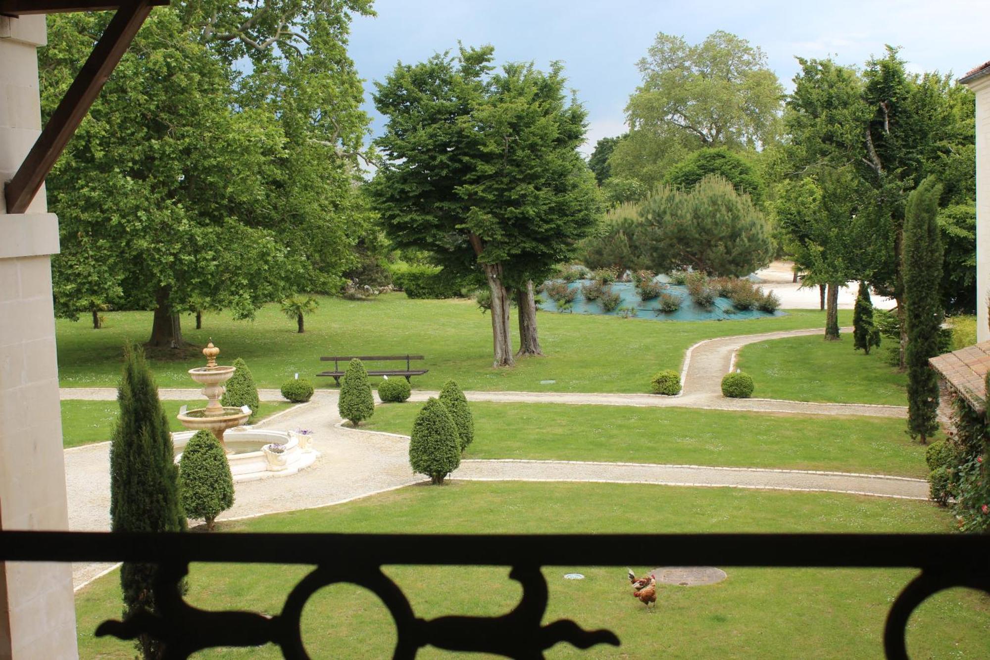 Domaine Des Chais Thénac Rum bild