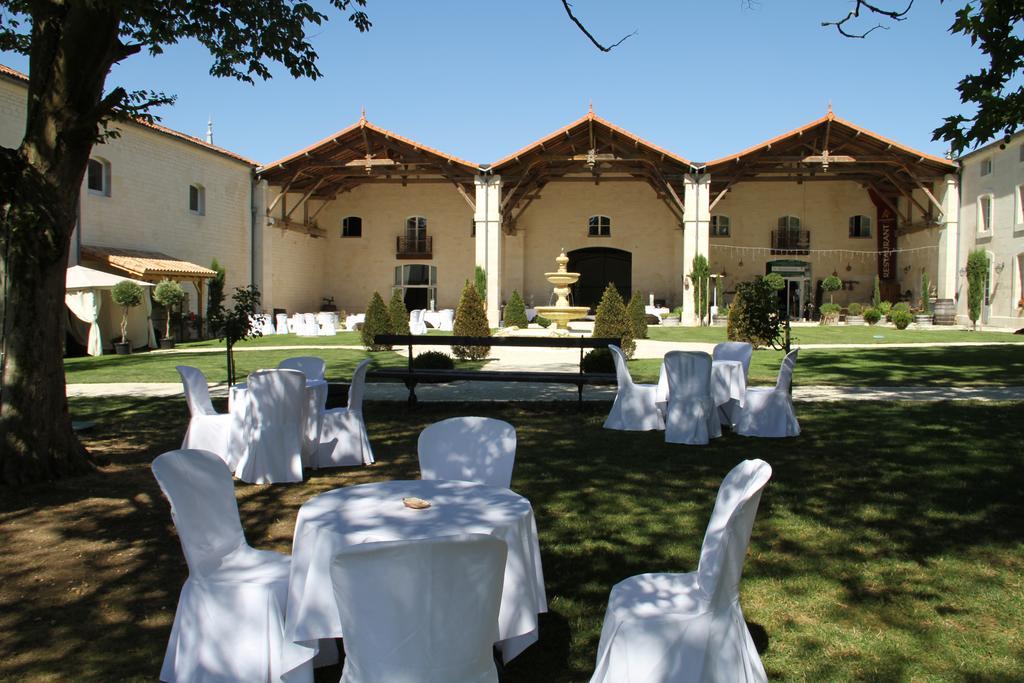 Domaine Des Chais Thénac Exteriör bild