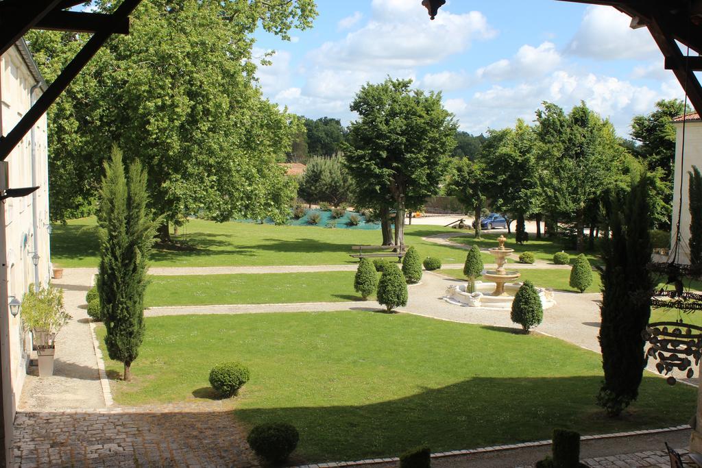 Domaine Des Chais Thénac Exteriör bild